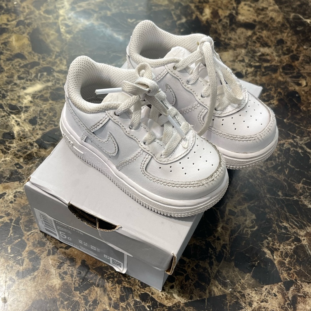 Nike Force 1 LE toddler 4.5c
